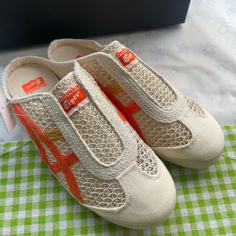 Onitsuka Tiger Cream Mesh Slip-On Sneakers with Orange and Gold Stripes - Picture 9 of 9